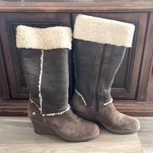 Ugg sandra shearling wedge suede boots